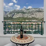 Beso Apartment Makarska