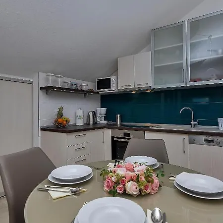 Apartment Beso Makarska