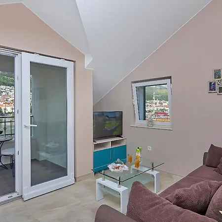 アパート Beso マカルスカ