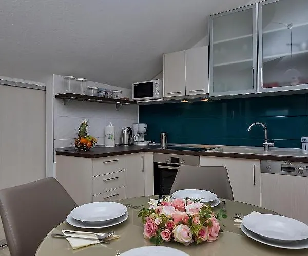 Lägenhet Beso Makarska