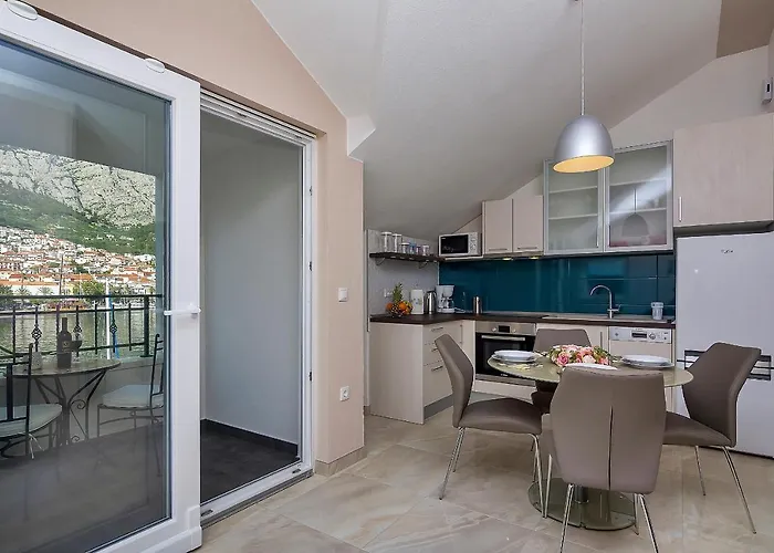 Beso Апартаменти