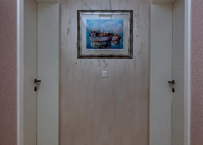 Beso Lägenhet Makarska